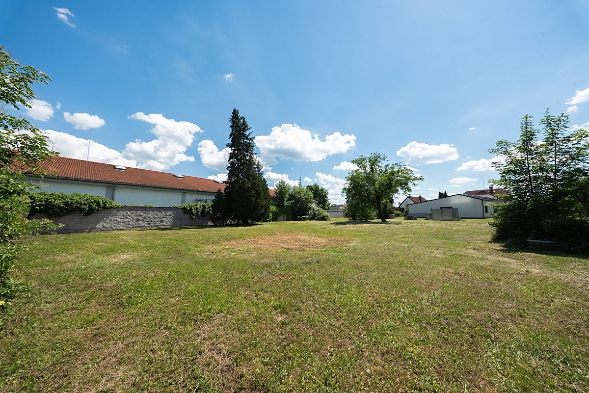 Prodej stavebního pozemku 1433 m² – fotografie 4