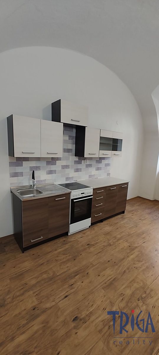 Pronájem bytu 2+kk 32 m²