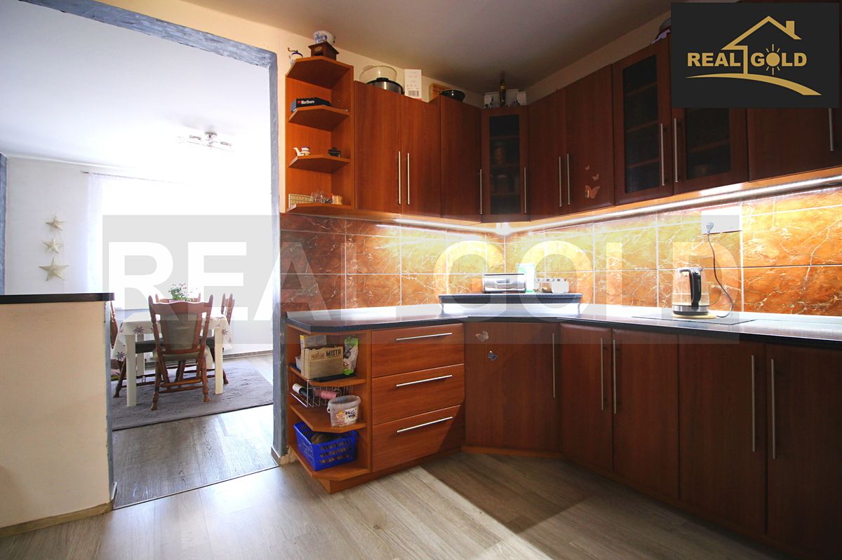 Prodej rodinného domu 160 m², pozemek 153 m² – fotografie 3