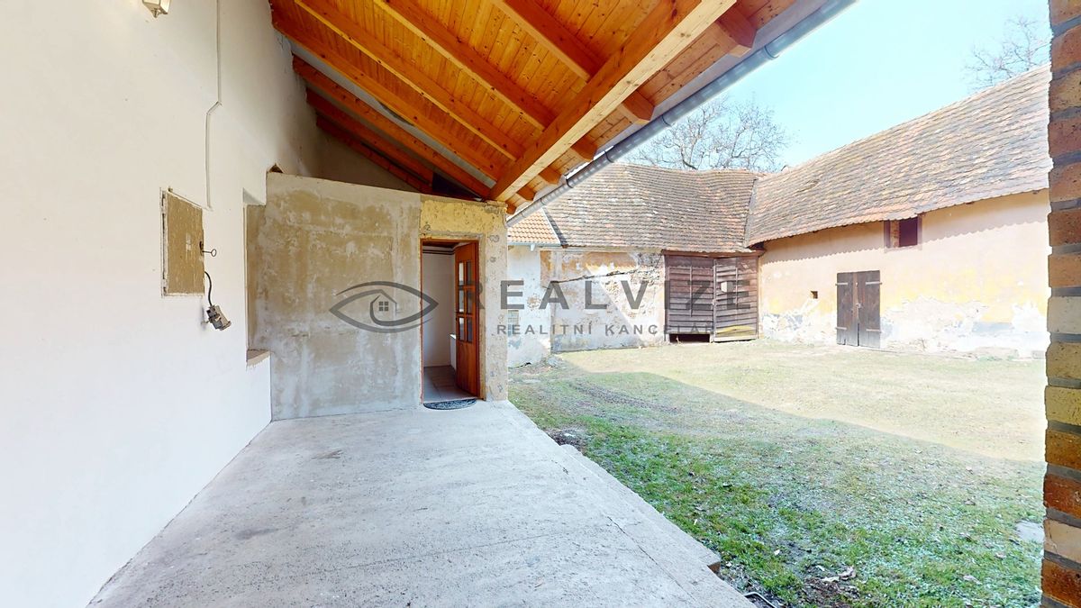 Prodej rodinného domu 150 m², pozemek 2012 m² – fotografie 5