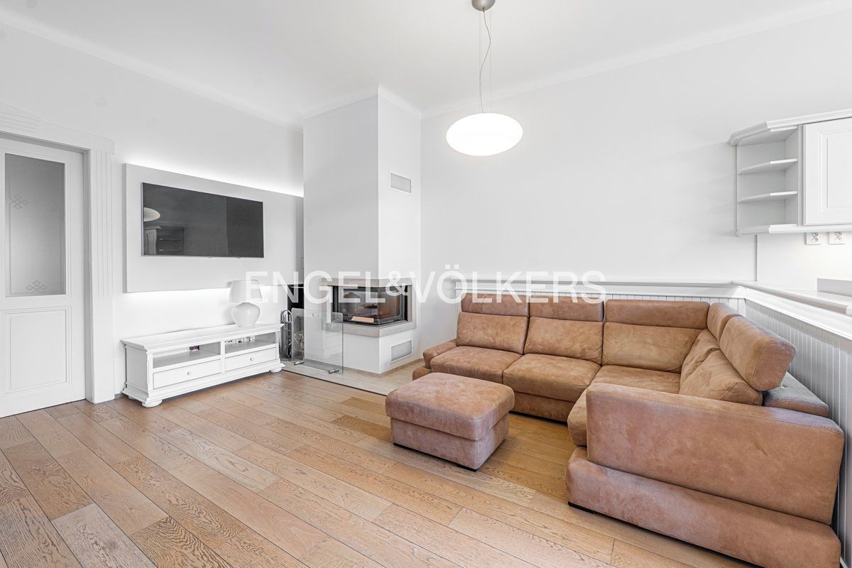 Pronájem bytu 4+kk 115 m² – fotografie 4