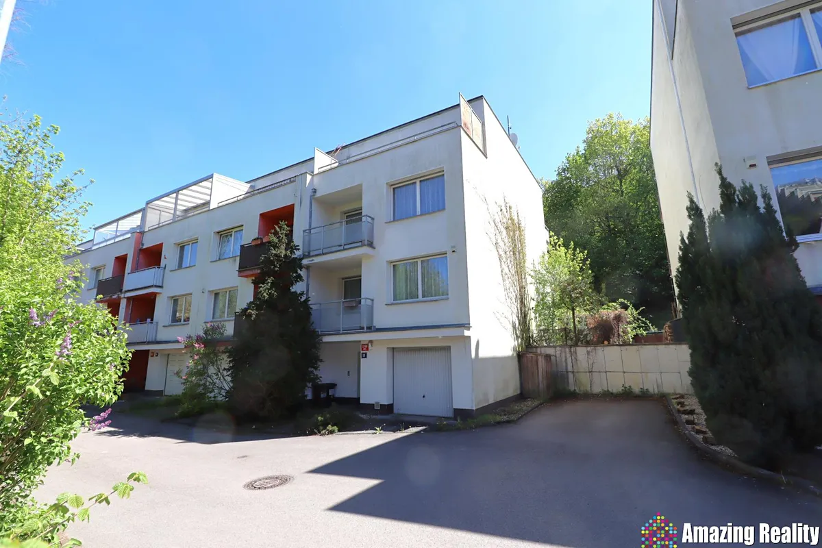 Prodej rodinného domu 311 m², pozemek 208 m²