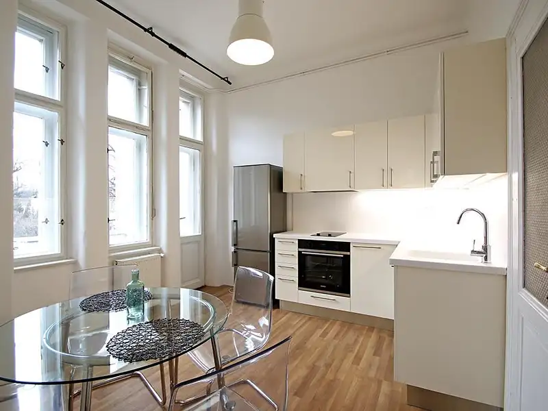 Pronájem bytu 2+1 65 m², Praha – náhled fotky 2