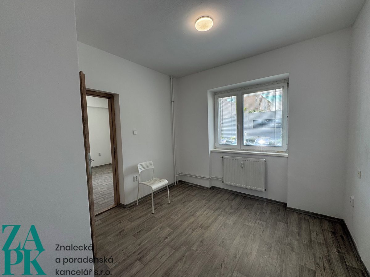 Pronájem bytu 1+1 26 m² – fotografie 4
