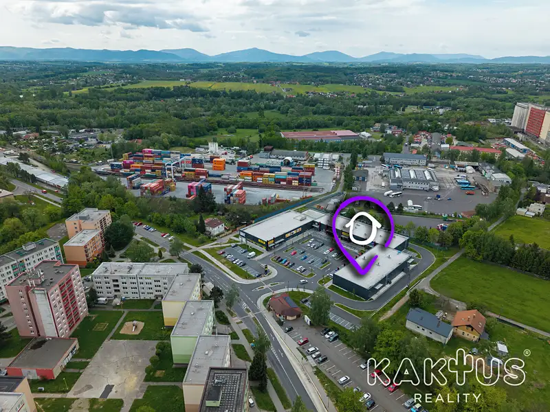Pronájem obchodního prostoru 303 m², Šenov – náhled fotky 2