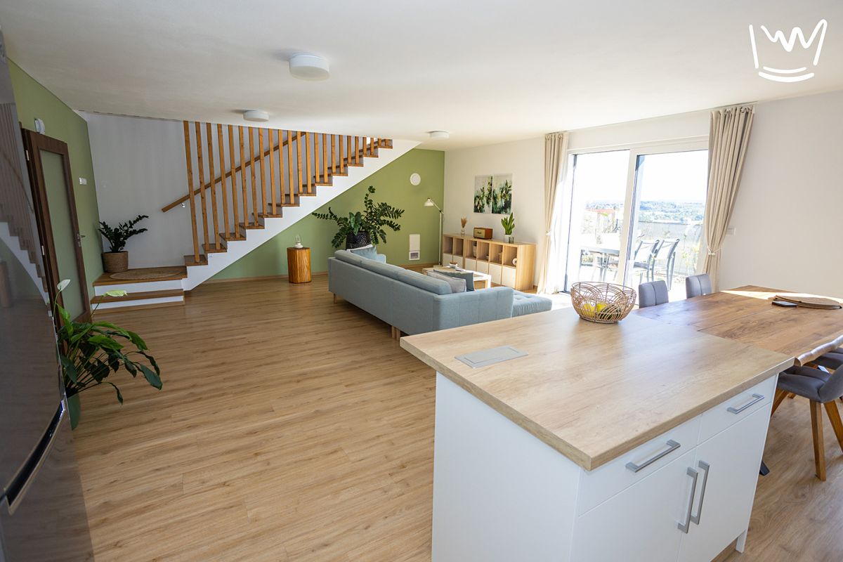Pronájem rodinného domu 164 m², pozemek 418 m² – fotografie 2