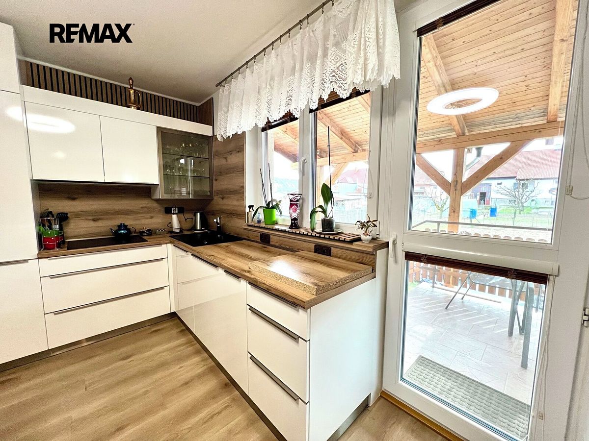 Prodej rodinného domu 110 m², pozemek 511 m² – fotografie 2