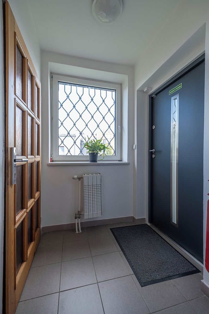 Pronájem kanceláře 273 m² – fotografie 4