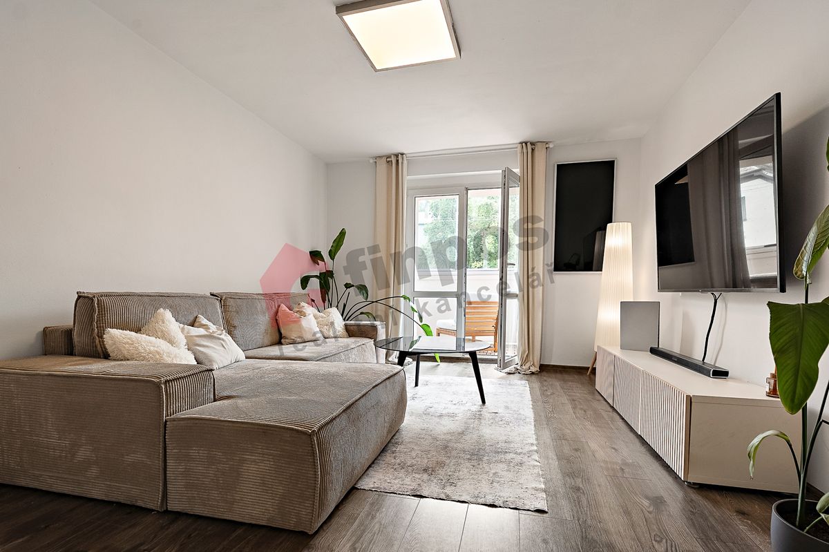 Pronájem bytu 2+1 50 m² – fotografie 3