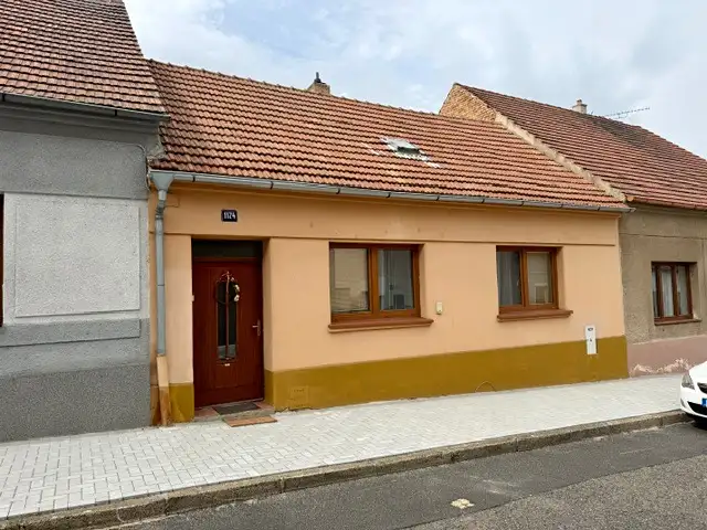 Prodej rodinného domu 148 m², pozemek 325 m², Roudnice nad Labem – náhled fotky 1