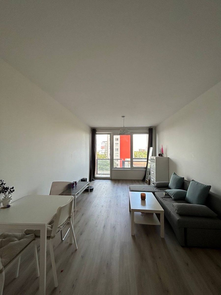 Pronájem bytu 1+kk 36 m² – fotografie 3