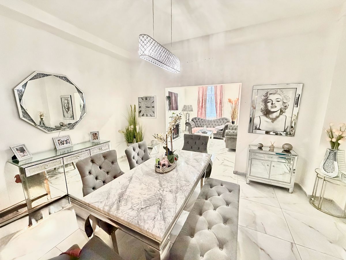 Prodej činžovního domu 298 m² – fotografie 3