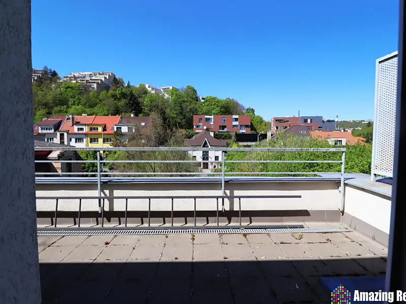 Prodej rodinného domu 311 m², pozemek 208 m², Praha – náhled fotky 3