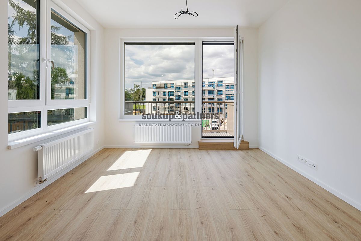 Pronájem bytu 2+kk 57 m² – fotografie 4