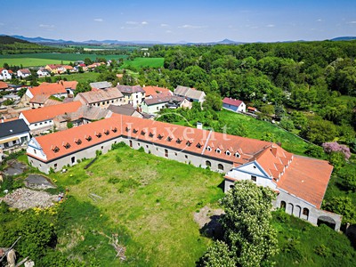 Prodej komerční nemovitosti 5 100 m²