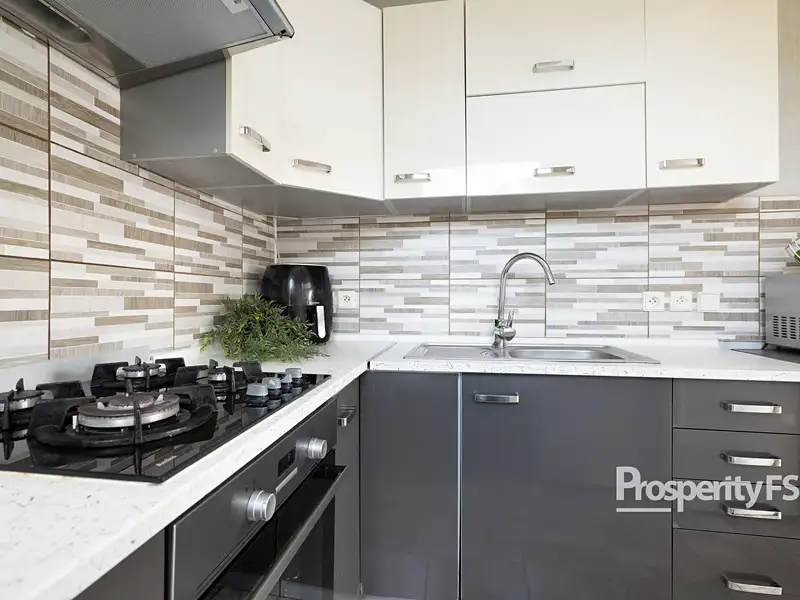 Prodej bytu 3+1 62 m², Slaný – náhled fotky 3