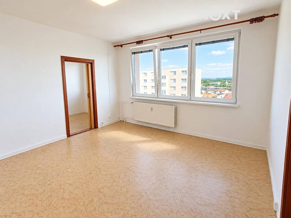 Pronájem bytu 2+1 45 m² – fotografie 3