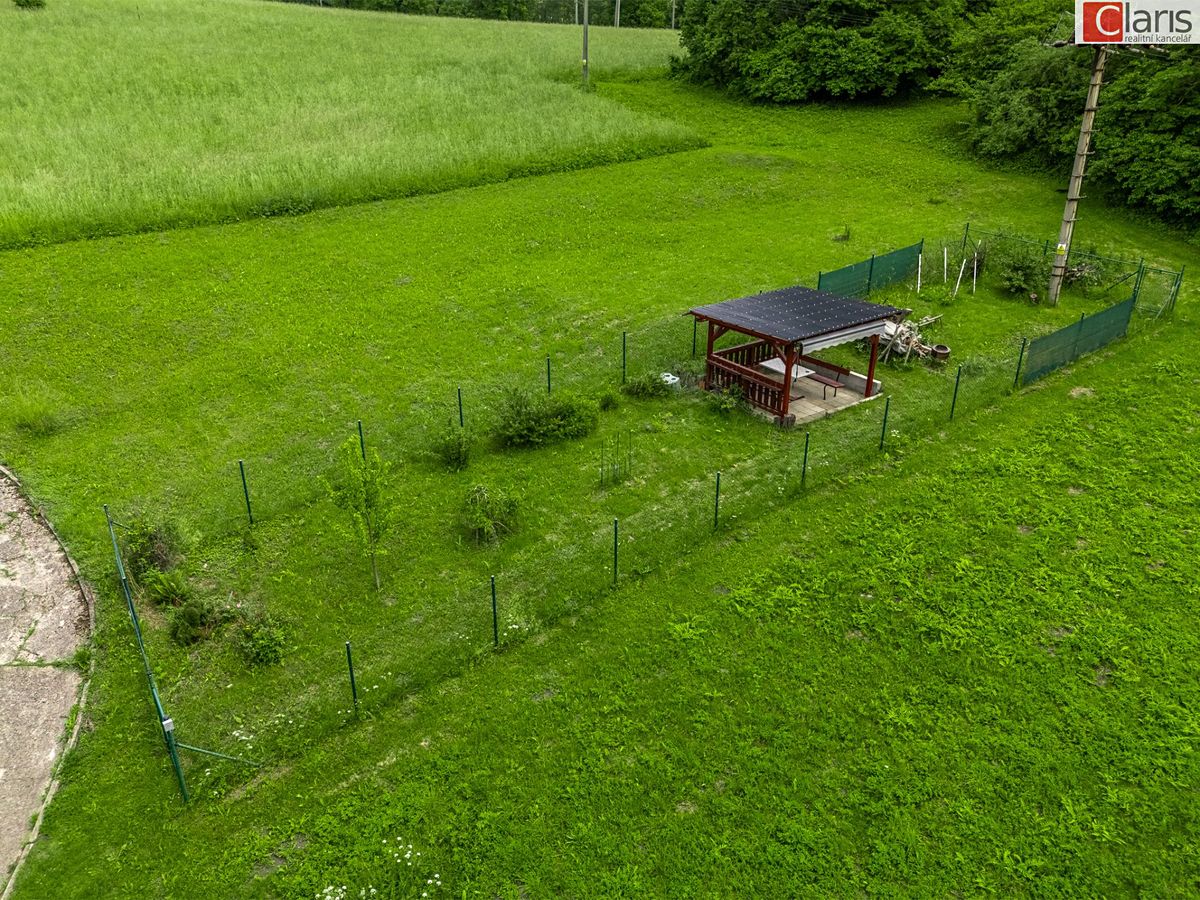 Prodej rodinného domu 114 m², pozemek 2212 m²