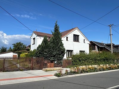 Prodej rodinného domu 320 m², pozemek 400 m²