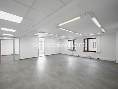 Pronájem kanceláře 186 m²