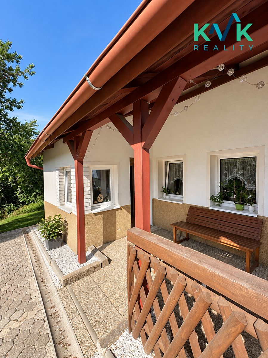 Prodej rodinného domu 150 m², pozemek 923 m² – fotografie 4
