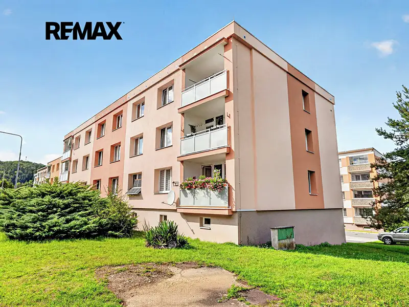 Prodej bytu 2+1 70 m², Roztoky – náhled fotky 1