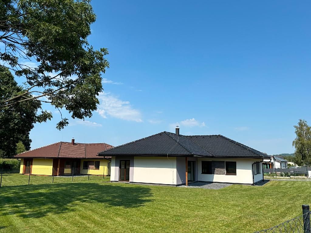 Prodej rodinného domu 146 m², pozemek 1003 m² – fotografie 3