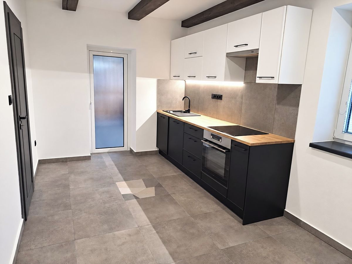 Pronájem bytu 2+kk 45 m²