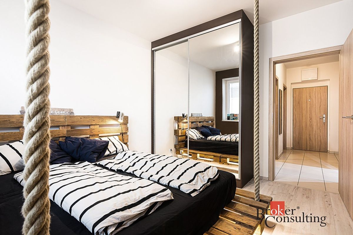 Pronájem bytu 2+kk 55 m² – fotografie 4
