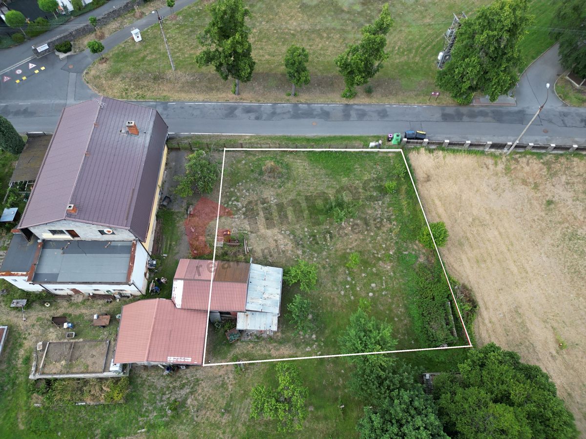 Prodej stavebního pozemku 755 m² – fotografie 2