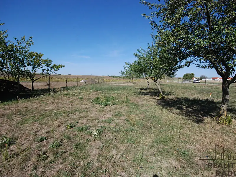 Prodej stavebního pozemku 580 m², Velké Němčice – náhled fotky 2