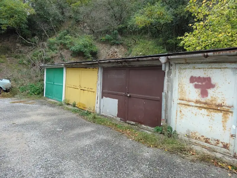 Pronájem garáže 19 m², Brno – náhled fotky 2
