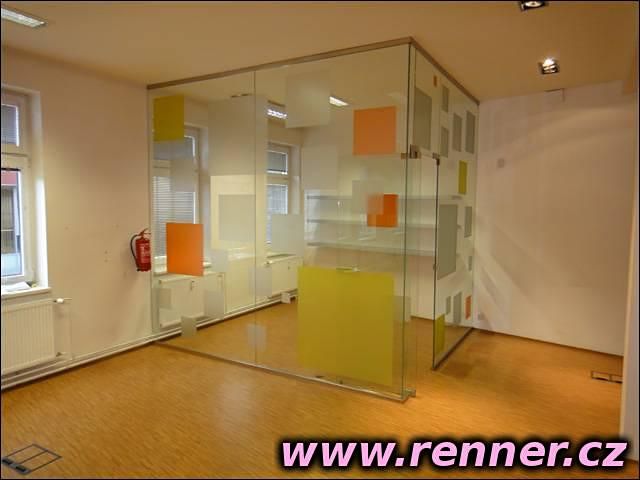 Pronájem kanceláře 348 m² – fotografie 3