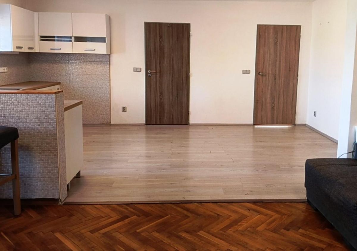 Pronájem bytu 3+kk 140 m² – fotografie 4