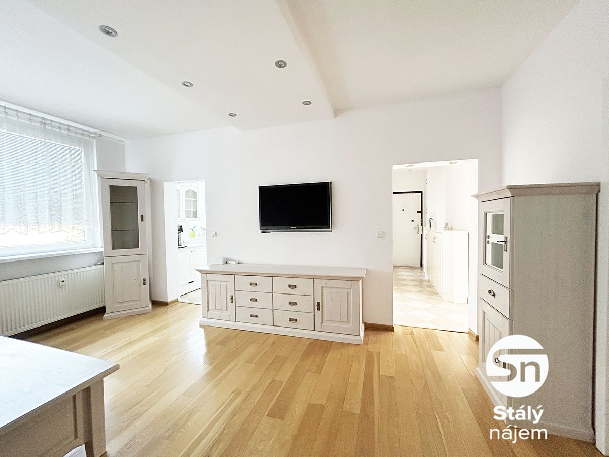 Pronájem bytu 3+1 69 m² – fotografie 4