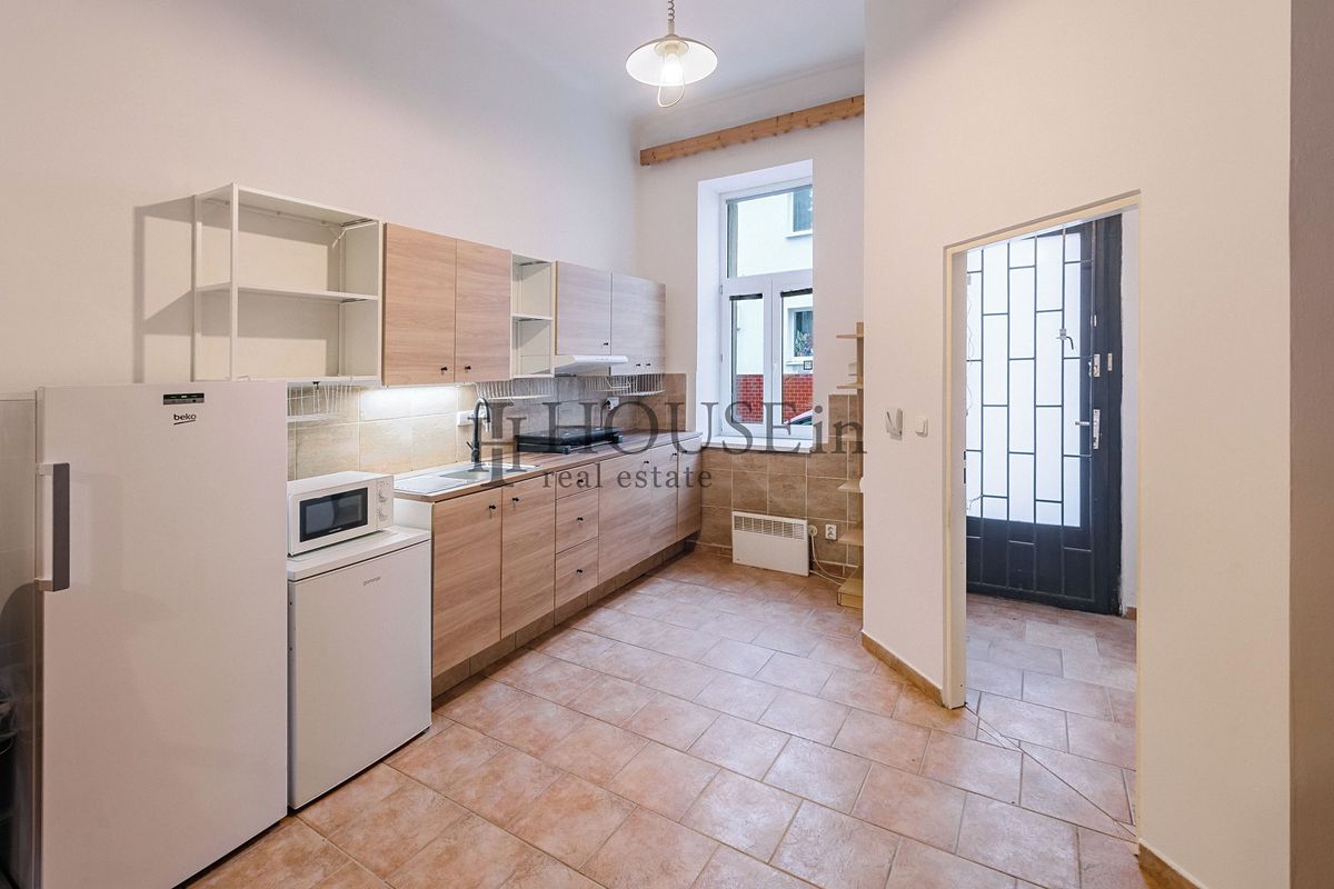 Pronájem bytu 2+kk 40 m² – fotografie 4