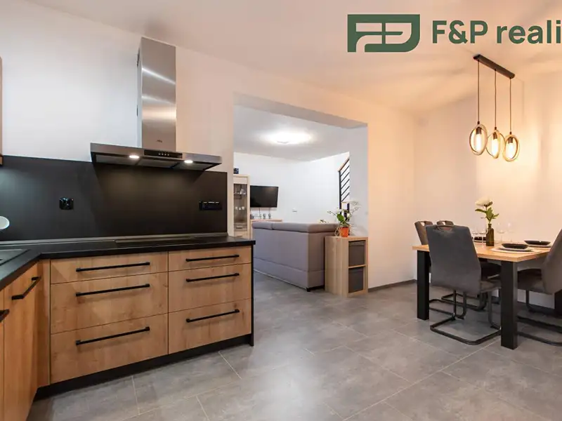 Prodej rodinného domu 100 m², pozemek 243 m², Všechlapy – náhled fotky 2