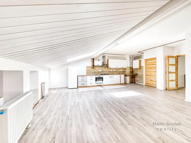 Prodej bytu 2+kk 89 m², Praha – náhled fotky 1