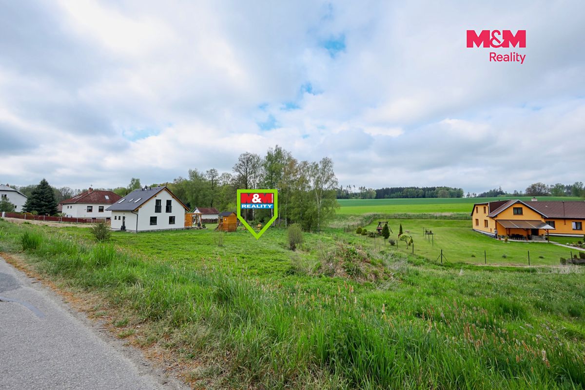 Prodej stavebního pozemku 2109 m² – fotografie 2