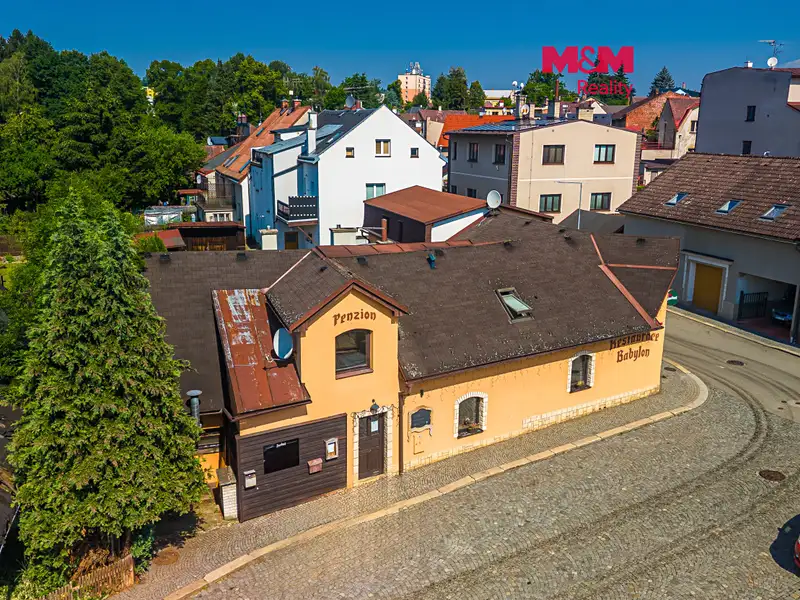 Prodej restaurace 600 m², Lomnice nad Popelkou – náhled fotky 1