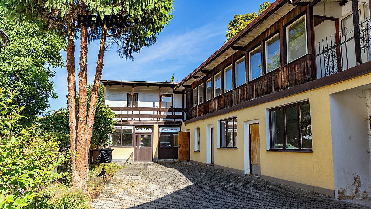 Prodej rodinného domu 500 m², pozemek 487 m² – fotografie 3