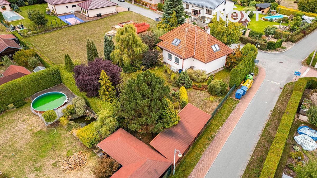 Prodej rodinného domu 160 m², pozemek 917 m² – fotografie 3