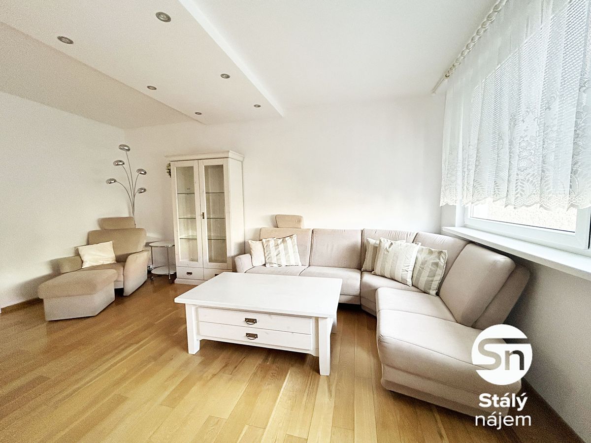 Pronájem bytu 3+1 69 m² – fotografie 2