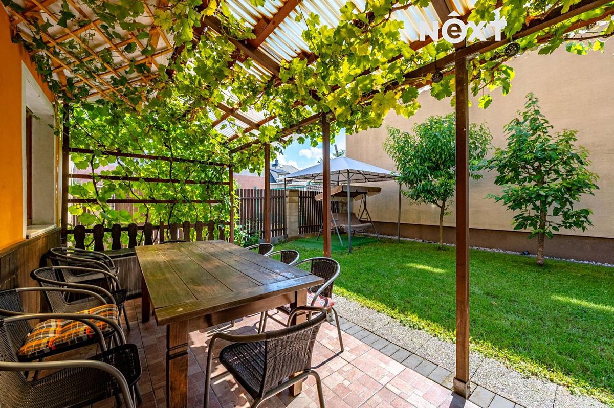 Prodej rodinného domu 167 m², pozemek 228 m² – fotografie 3