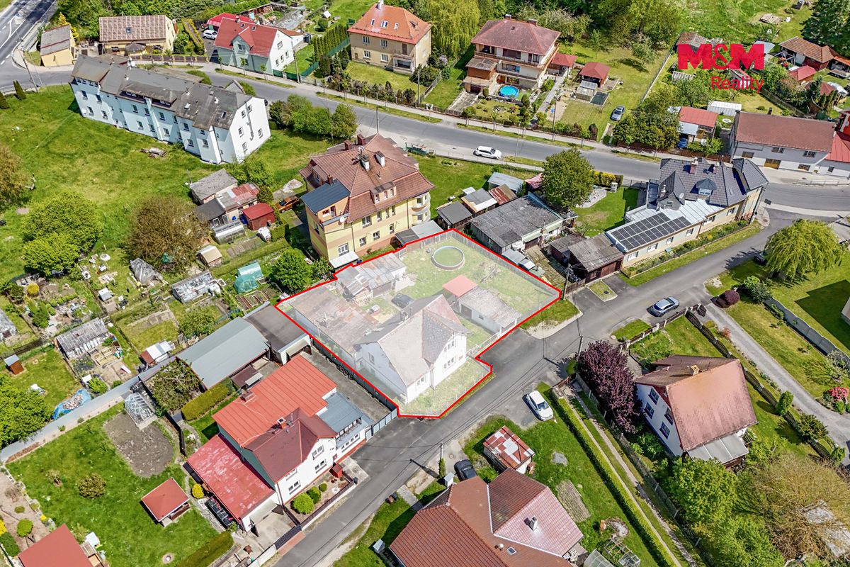 Prodej rodinného domu 175 m², pozemek 730 m² – fotografie 3