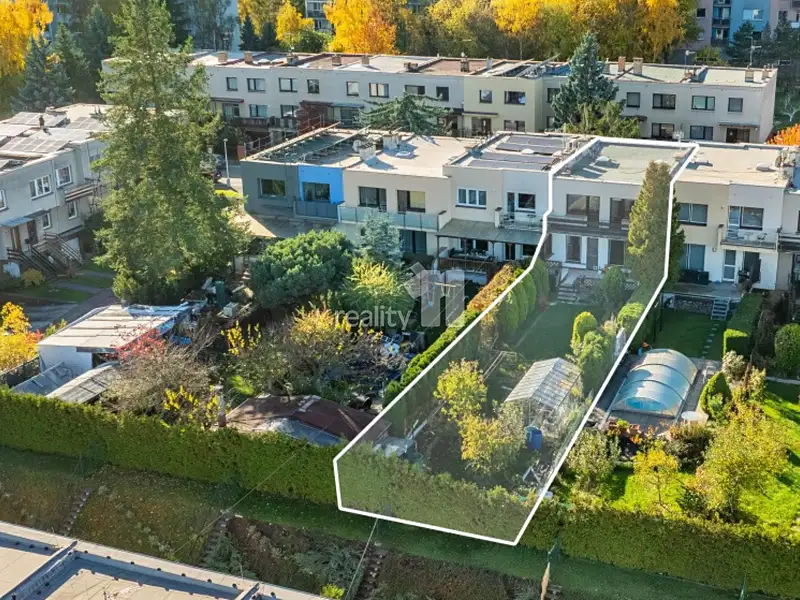 Prodej rodinného domu 226 m², pozemek 355 m², Praha – náhled fotky 3