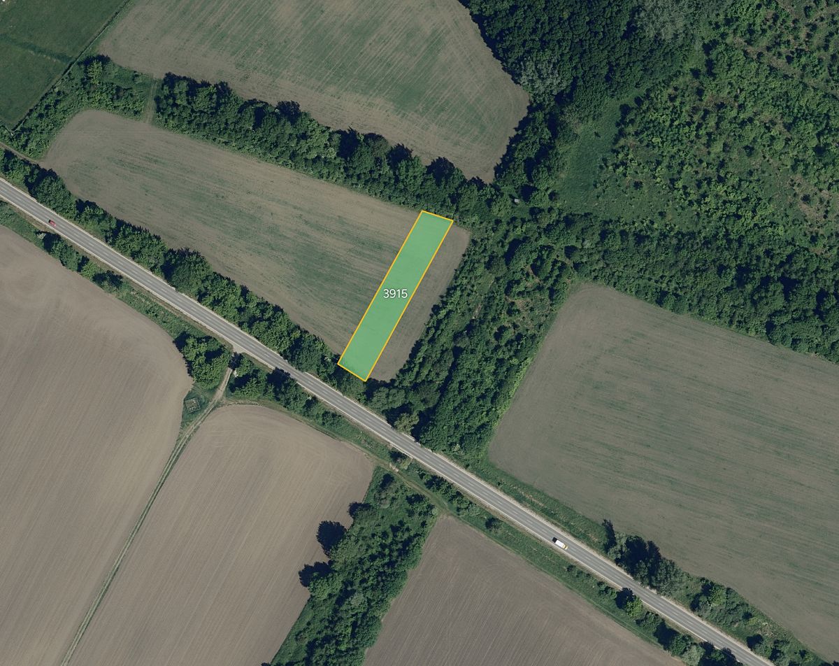 Prodej pole 3239 m²