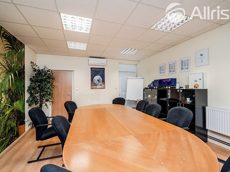 Комерційне приміщення в оренду, 1 000 м² (12 з 17)