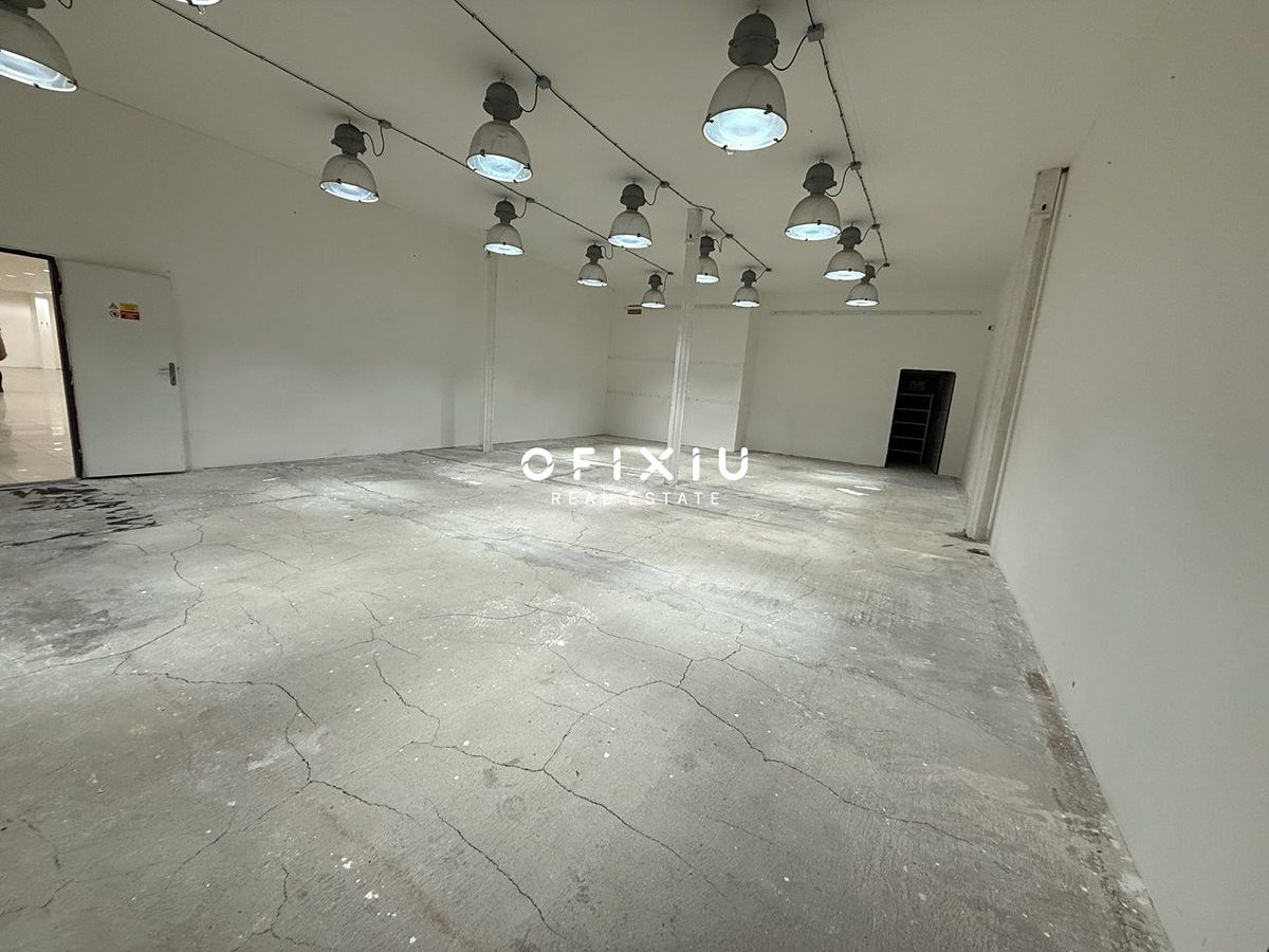 Pronájem obchodního prostoru 700 m² – fotografie 3