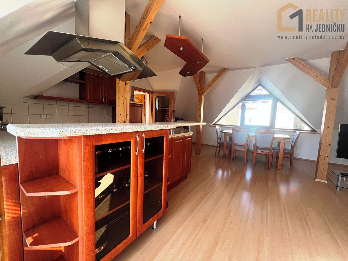 Pronájem bytu 3+kk 90 m² – fotografie 5